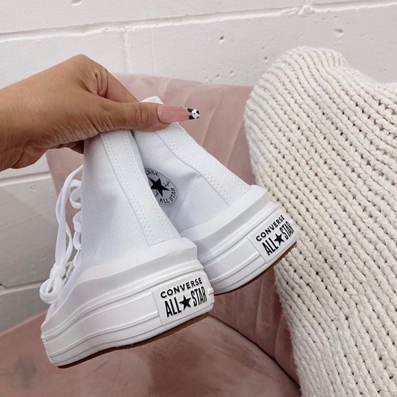 Chuck Taylor All Star Move (Hightop Converse) - Picture 2 of 3